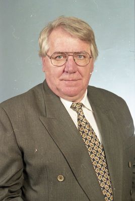 Matusz Károly 2001.jpg